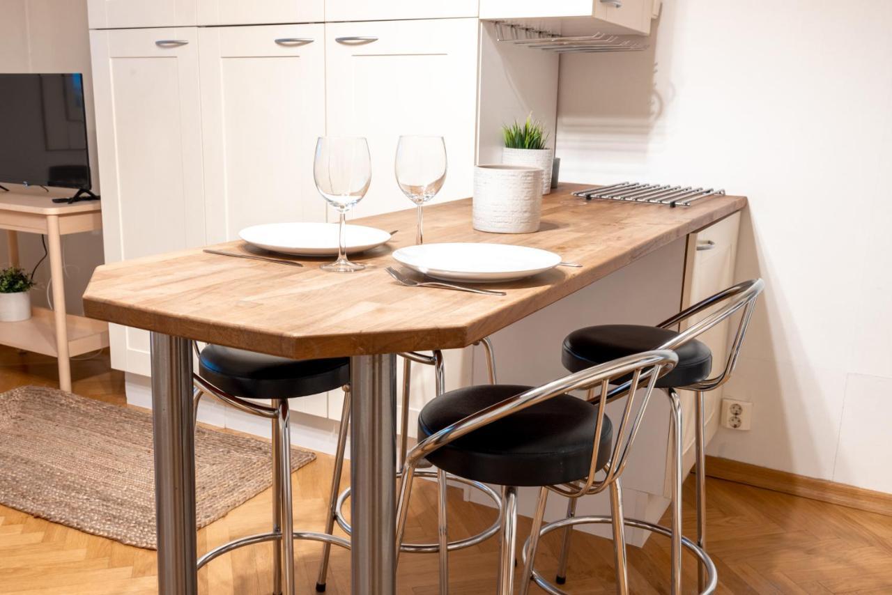 2Ndhomes Cozy & Compact Top Floor Studio In Erottaja Helsinki Eksteriør billede